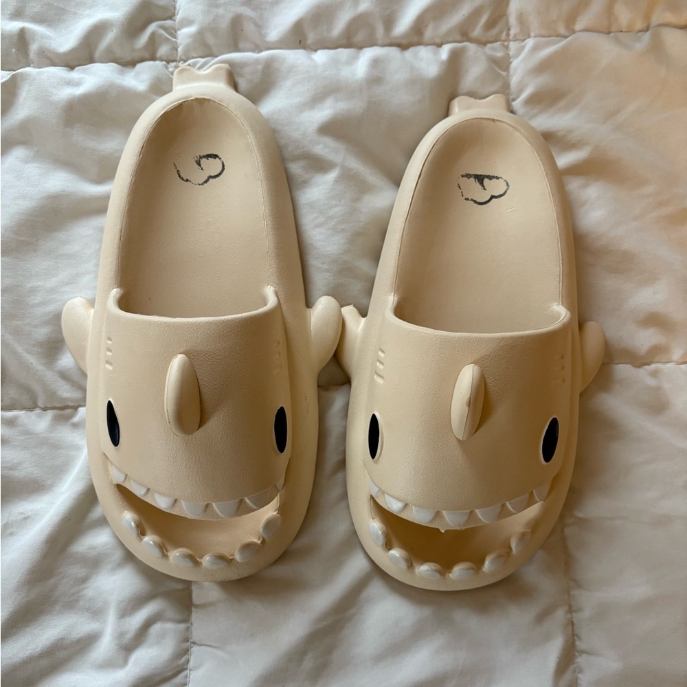 Shark slides